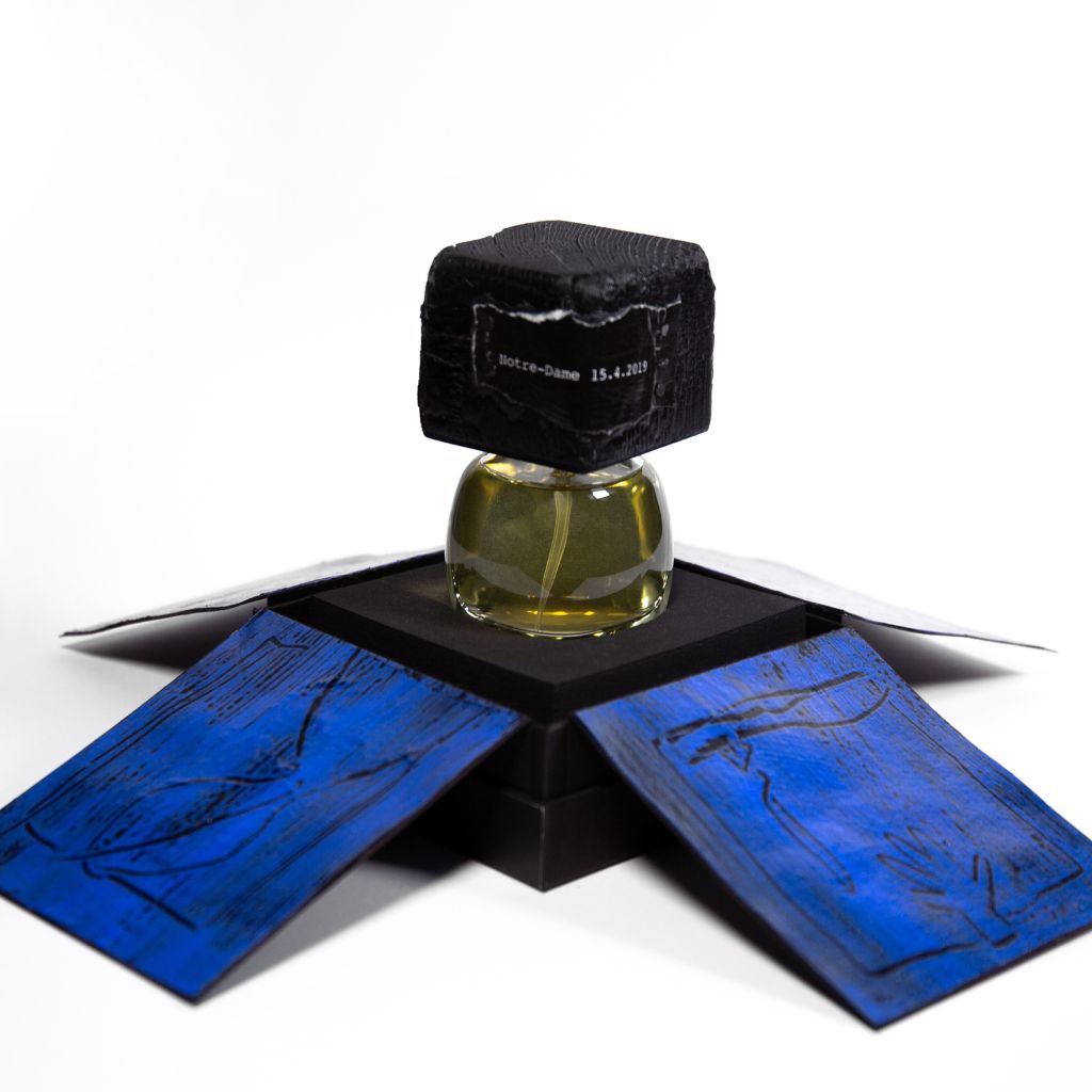 Filippo Sorcinelli Perfumes born in 2014; dedicated to the artistic passions of their creator:
  Gothic art, music, photographyÃ¢â‚¬Â¦the fog.Shop at fragrapedia.com